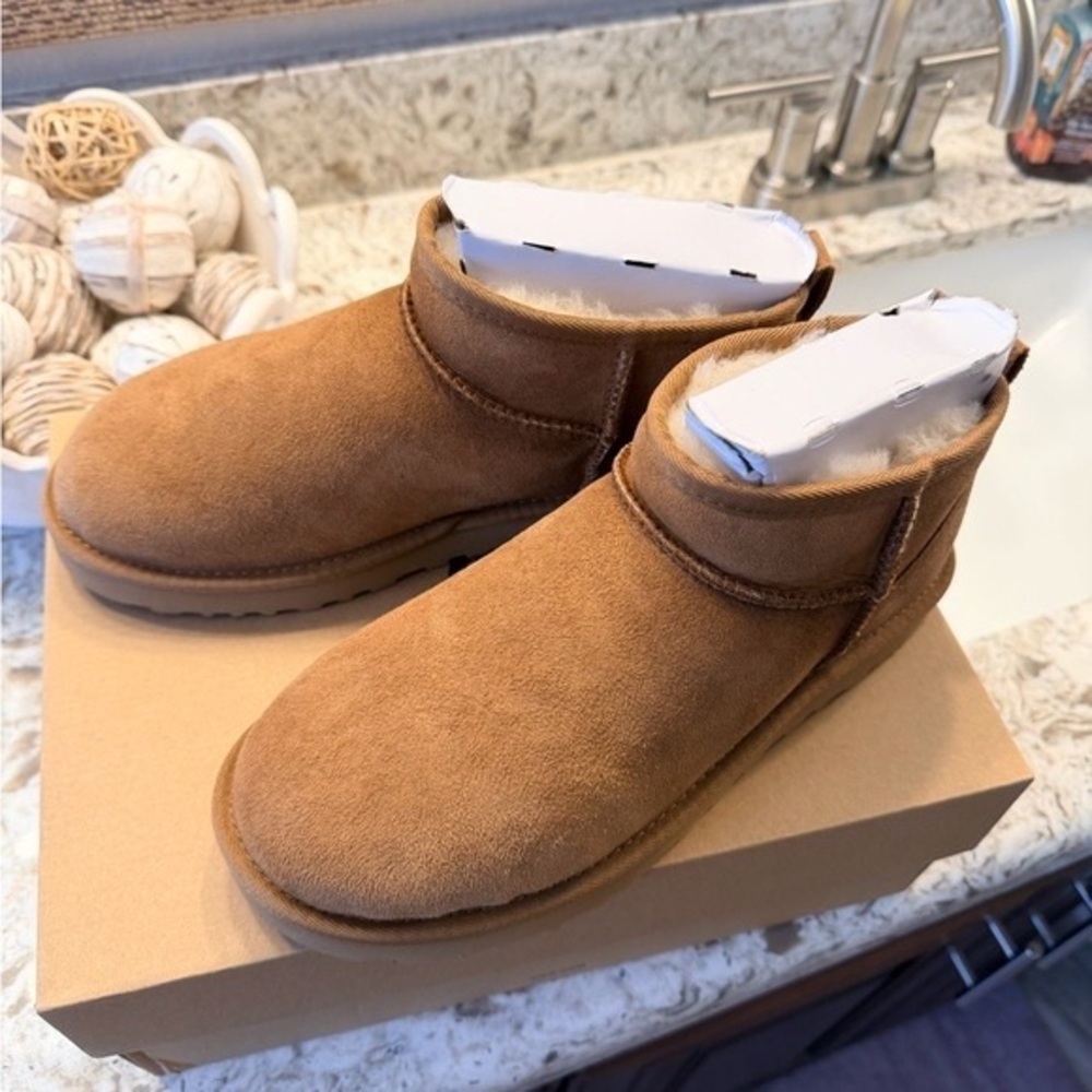 UGG Classic Ultra Mini